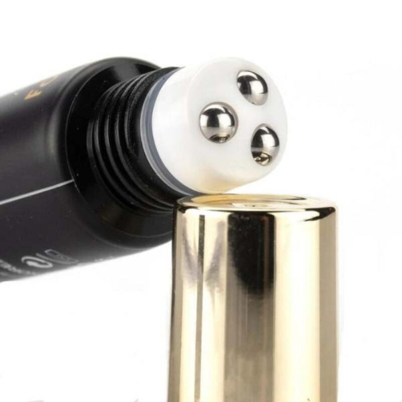 Farmstay Black Snail Premium Rolling Eye Serum (1)