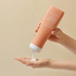 Daeng Gi Meo Ri Look At Hair Plus Natural Mild Scalp Care Treatment (1)