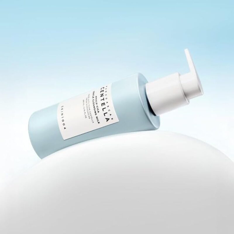 Skin1004 Madagascar Centella Hyalu-Cica Gentle Cleansing Milk (3)