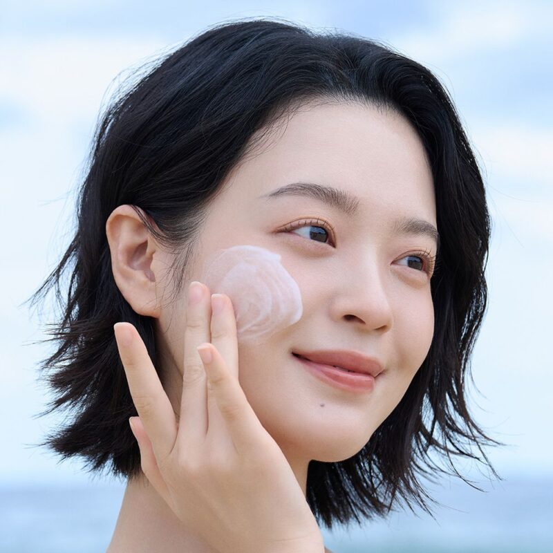 Skin1004 Madagascar Centella Hyalu-Cica Gentle Cleansing Milk (5)